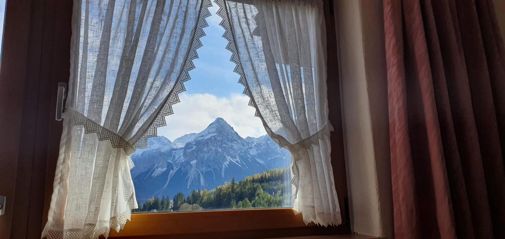 Pension Appartements Via Claudia Лермос Стая снимка