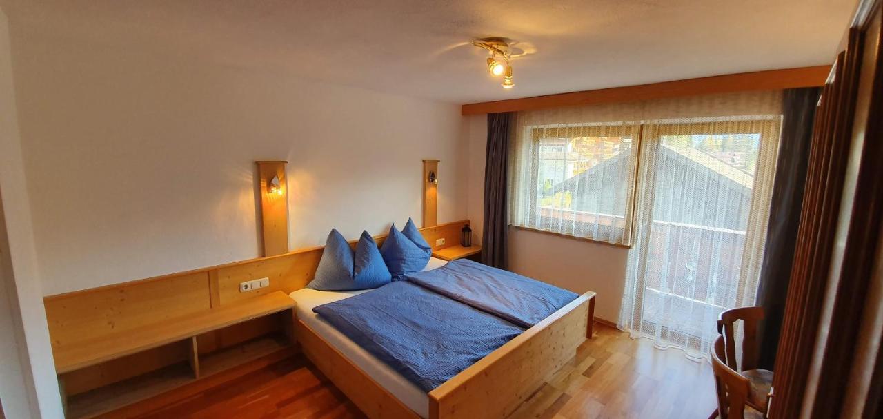 Pension Appartements Via Claudia Лермос Екстериор снимка